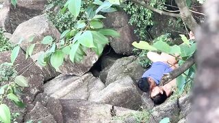 QUAY TRỘM ĐÔI NHÂN TÌNH ĐỤ NHAU TRÊN ĐỒI, TÍ THÌ BỊ BẮT