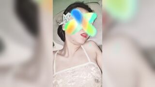 Biểu cảm đáng yêu đó chứ