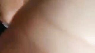 “m ơi ngyeu t còn chưa dc bú ti t đâu mà m dám làm thế hả”