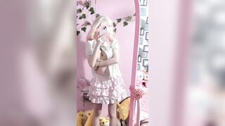 Em Gái Cosplay
