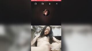 Em học sinh mới lớn call sex thủ dâm