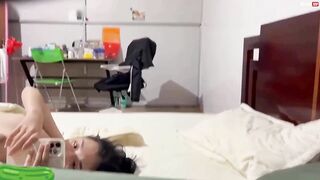 Gái xinh vú to 7