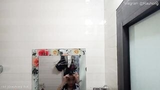 Em học sinh cứ mỗi lần tắm là phải quay lại cho ny ngắm 1