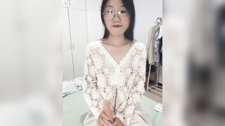 Em rau 2k8 mới lớn mông to lồn ngon khoe hàng dâm đãng phần 1
