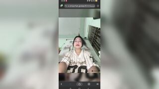 Em gái ở nhà một mình live móc lồn thủ dâm sướng ra nước lồn quá trời luôn