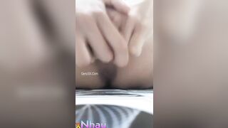 Em teen thủ dâm