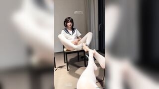 E học sinh loli trắng xinh dâm bím cực múp cởi đồ quay clip móc bím dâm trc gương