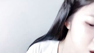 Phần 11: Gái Xinh Live App Show Hàng Thủ Dâm Bắn Nước Đái Sướng Rên Rỉ