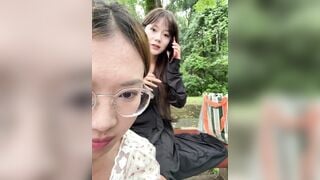Vãi, 2 con đĩ bạn thân Public ở công viên, Vạch vú nhau loli mình dây lồn rậm thủ dâm