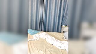Kính cận vú to livestream siêu dâm 8