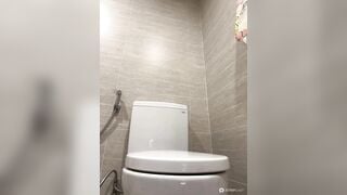 Bác sĩ thực tập, Lồn như múi mít live sex vào WC Móc Lồn thủ dâm rên rỉ bóp vú to