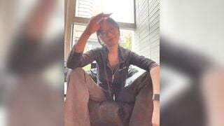 Em Thực tập Sinh Chubby, Ở Văn Phòng Lén Vạch Vú to Thủ dâm Public live sex