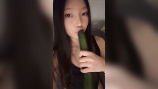 Em Cao Nhật Anh việt kiều làm bồn chứa cho thằng tây trắng