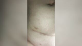 Móc cái lồn dâm khít của bé mới lớn