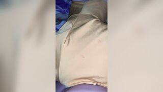 khi em ghệ kêu nhớ rủ qua phòng chơi gấp quá không kịp cởi đồ - phần 2