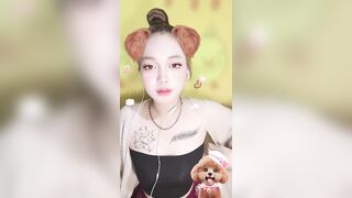 Em gái xinh xăm hình cáo hồ ly 9 đuôi