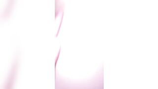 Đè đụ nhỏ em họ ở nhờ từ phòng khách đến phòng ngủ