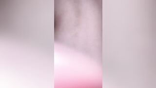 Đè đụ nhỏ em họ ở nhờ từ phòng khách đến phòng ngủ