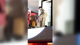 Clip sân khấu đang hot nhất mấy ngày hôm nay