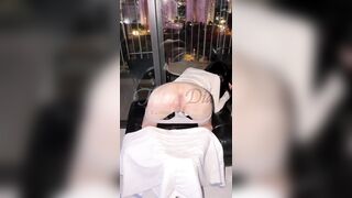 Doggy em người yêu xuất trong lồn em rên la vì sướng  "aww sướng quá....aww ấm quá"