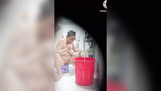 Quay lén mẹ vợ P2