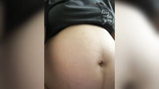 Gái Bầu dâm đãng lồn múp dụp lắm lông khoe hàng