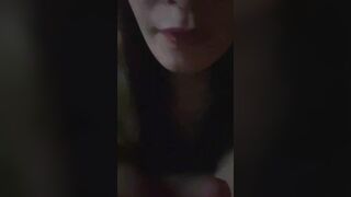 Anh nghĩ sao rủ bạn thân về some em vậy