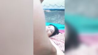 Hai bác dân chơi book em cave già ra nghĩa địa địt nhau