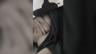 Gái xóm trọ chỗ tao nó dâm khủng bây ơi