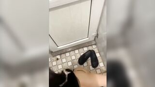Anh ơi sướng quá đâm vào lồn em đi, lồn em nhiều nước thế phần 1