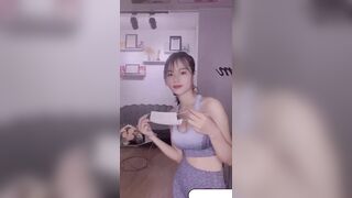Yến Phạm clip kỷ niệm tháng ngày em gọi vốn mở SPA