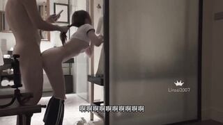 Doggy địt tung lồn nhỏ em họ loli ở nhà 1 mình làm e sướng la ré banh nhà