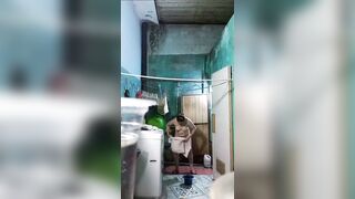 Gì kế dâm vú to lồn múp và thằng con chồng thèm gái