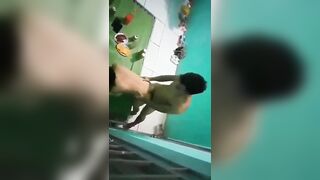 Quay lén thằng bạn thân và người yêu địt trong phòng trọ