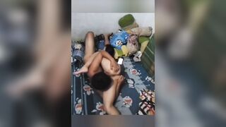 Lén vào nhà hàng xóm đụ vợ hàng xóm bú liếm ở tư thế 69 cực kì sướng.