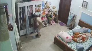 Tổng hợp gái xinh việt nam bị quay lén hack cam thay đồ đi tắm p3