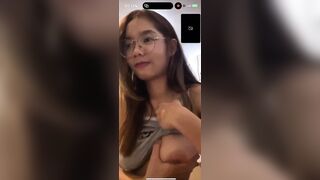 Call video cùng bạn thân xinh dâm vú to tròn