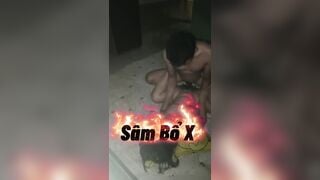 "Clip Phải xem 1 lần trong đời": Em gái 2k5 bị anh họ đụ từ phòng khách