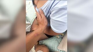 Gạ gẫm bạn thân của vợ sang chơi bóp vú sờ lồn múp dâm đãng cũng nứng lồn phần 1