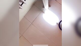 Em rau sinh viên vú to khoe hành trên live