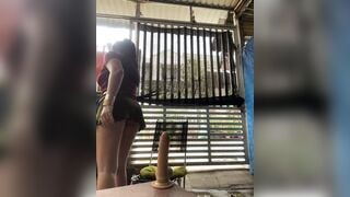 Gái dâm mông to lồn múp thủ dâm bằng toy dâm đãng