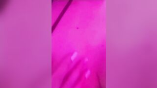 Em đi làm ktv chiều khách để nuôi chồng