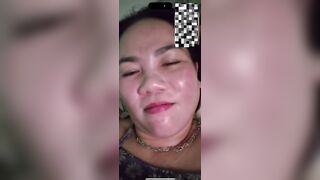 Chị tổ trưởng Cty giày, chát sex, khoe vú bự với cu em nhân viên