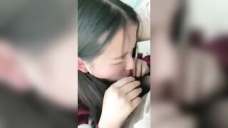 2 em học sinh lén lút đụ ở thang bộ trường học