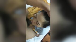Bà chị hàng xóm thèm bú