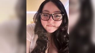 Em Tây mông to vú bự thủ dâm trên live dâm đãng kích thích p1