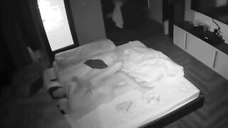 Hack cam chủ nhà đại gia thấy đang địt vợ phần 2