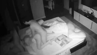 Hack cam chủ nhà đại gia thấy đang địt vợ phần 2