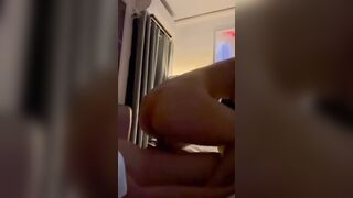 Anh cứ nằm việc nhún là để em phần 1