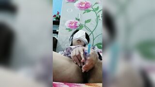 Em học sinh loli có máu M nặng thích làm slave trùm quần lót lên đầu thẩm du #1